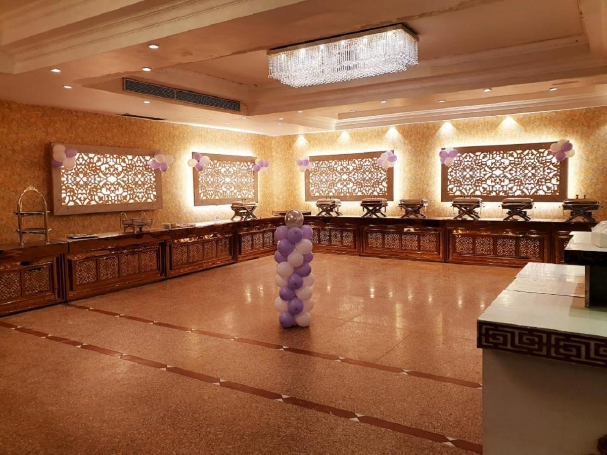Hotel Jageer Palace New Delhi Buitenkant foto